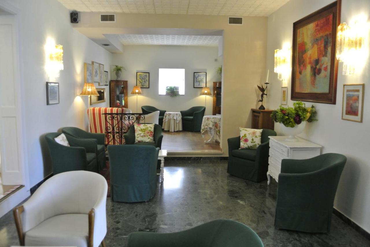 Hotel Garden Εξωτερικό φωτογραφία